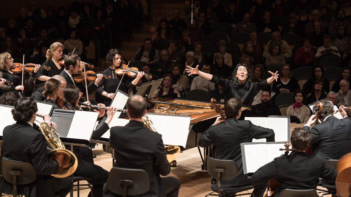 Mitsuko Uchida & the Mahler Chamber Orchestra
