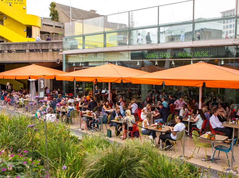 Exterior view of Giraffe restaurant at the Southbank Centre
