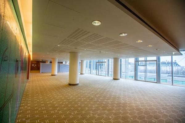 Level five function room