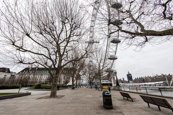 Queen's Walk with London skyline backdrop