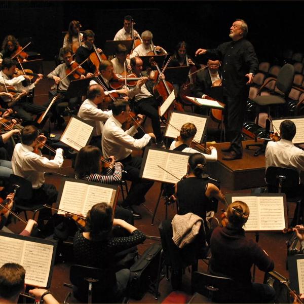 Kurt Masur conducts the London Philharmonic Orchestra on tour in Germany